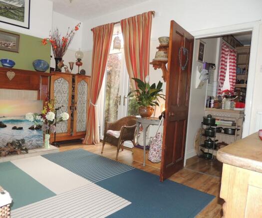 Photo 3