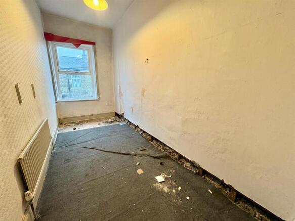 4 bed Terraced for sale Image 10
