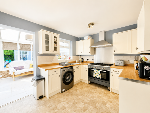 3 bed End of Terrace for sale Image 5