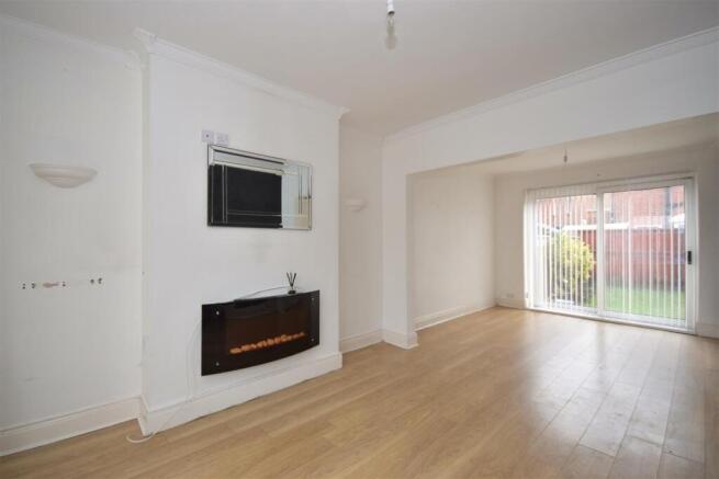 Lounge/Dining Room