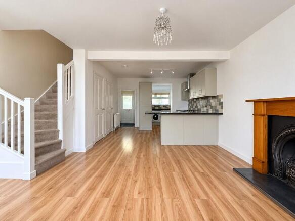 Open Plan Lounge/Kitchen