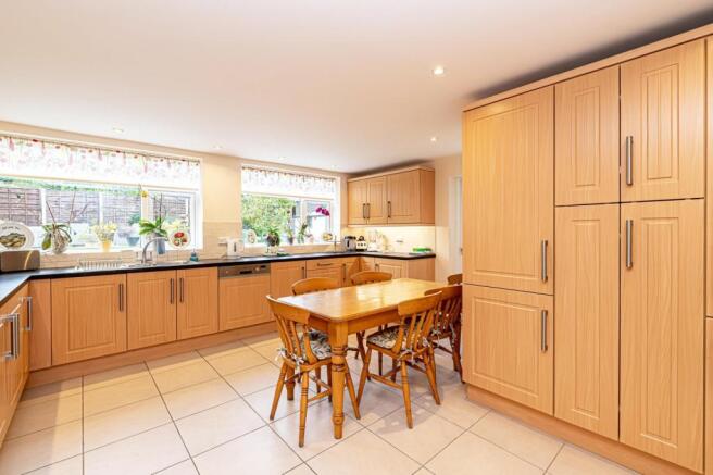 Kitchen/Breakfast Ro