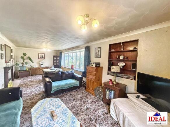 2 bed Detached Bungalow for sale Image 7