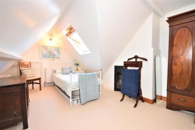 Bedroom 4.JPG