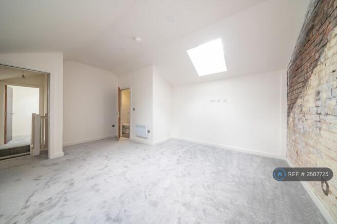 2 bed Flat to rent Image 8