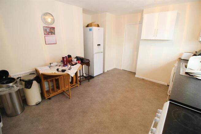 Kitchen / Breakfast Room