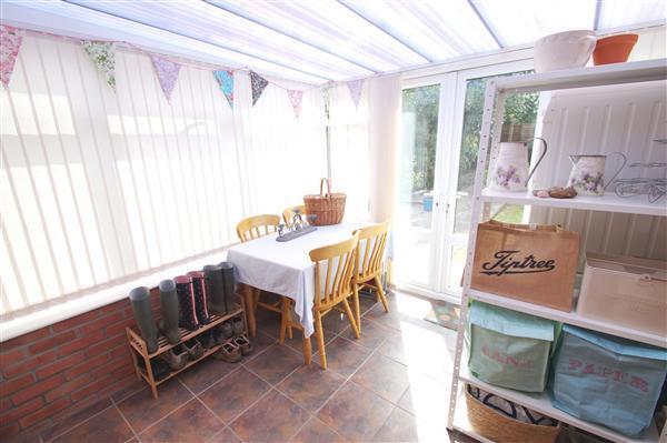 Sun Room/Utility