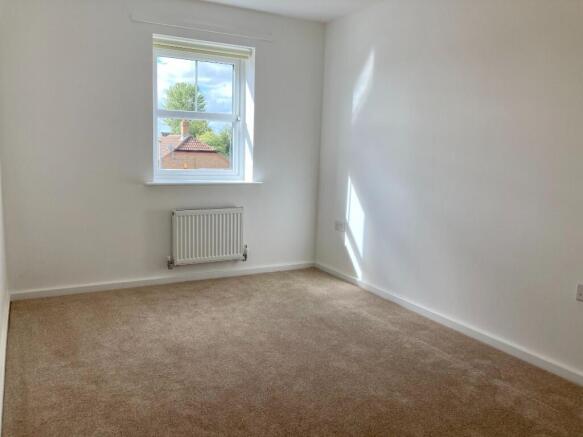 3 bed Semi-Detached to rent Image 6