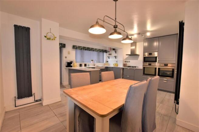 Dining Kitchen