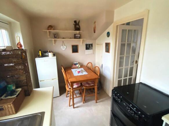 KITCHEN/BREAKFAST ROOM