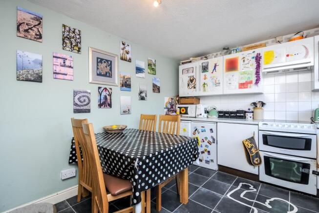 Kitchen, other angle