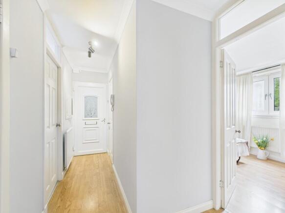 CAM05526G0-PR0037...