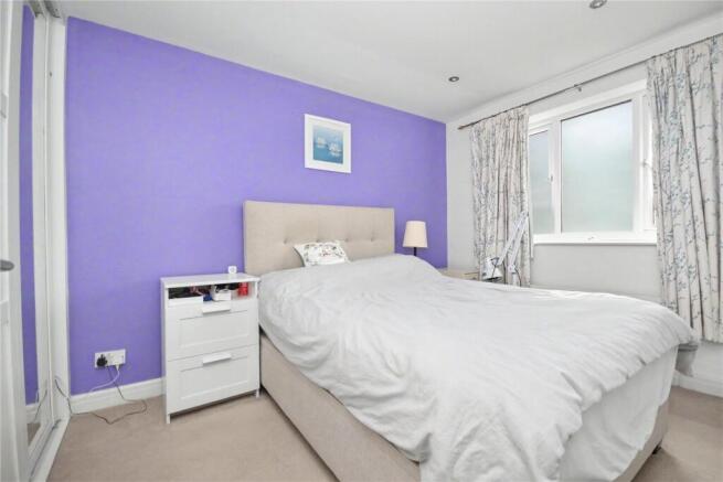 5 bed Detached for sale Image 9