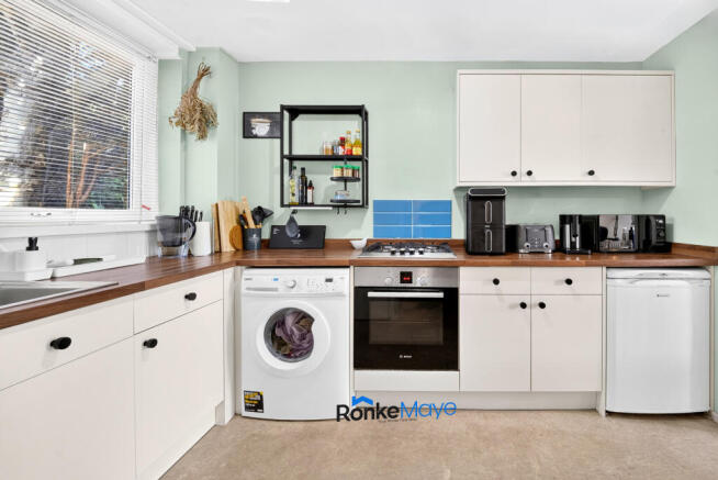 Knowles Hill Crescent, Hither Green, Lewisham, London photo 4