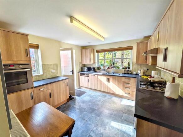 Kitchen / breakfast room
