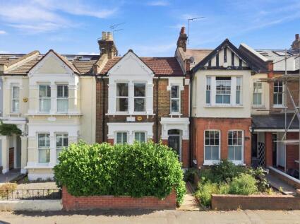 Oak Hall Road, Wanstead