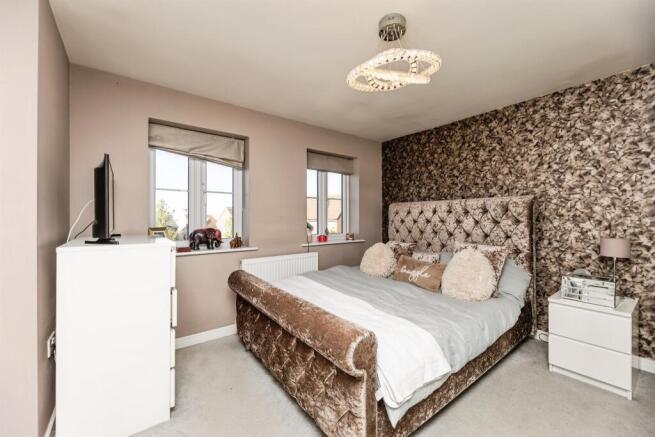 3 bed Detached for sale Image 5