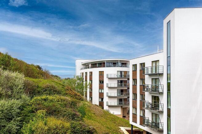 1 bed Apartment to rent Image 7