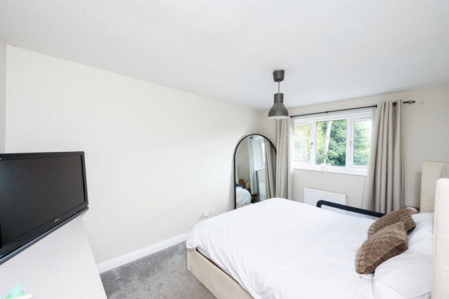 3 bed Detached for sale Image 8