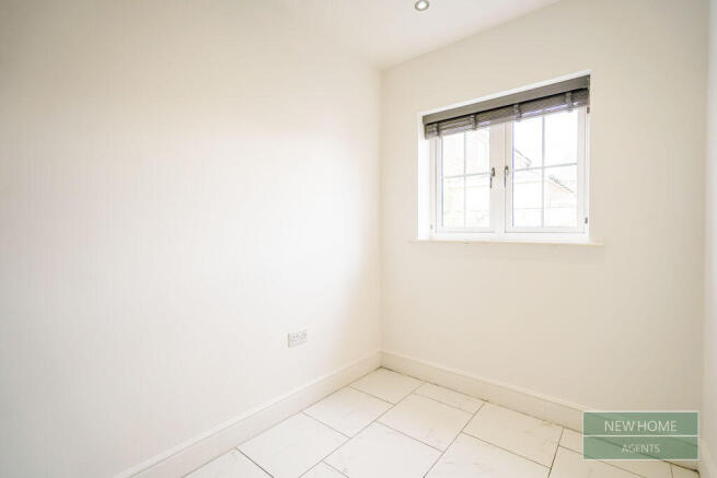 3 bed Semi-Detached for sale Image 7
