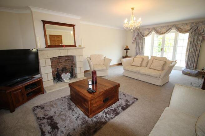 Lounge 2