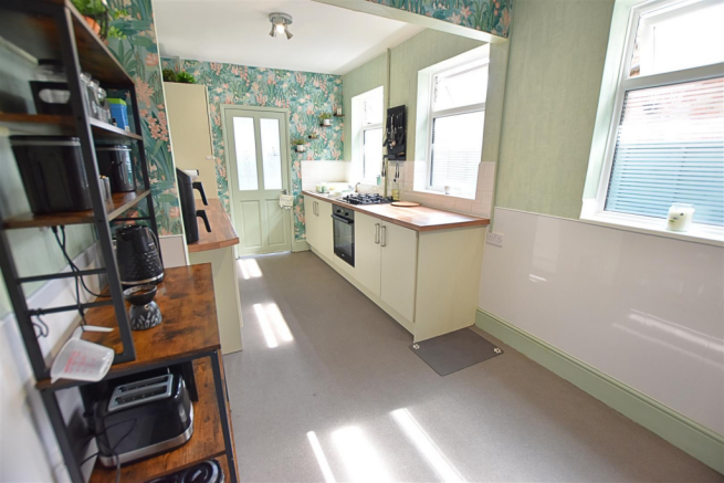 KITCHEN DINER