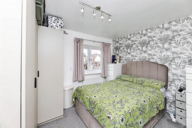 2 bed Semi-Detached for sale Image 5