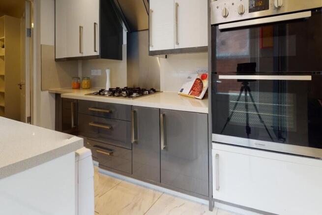 Gaul-Street-2-Kitche