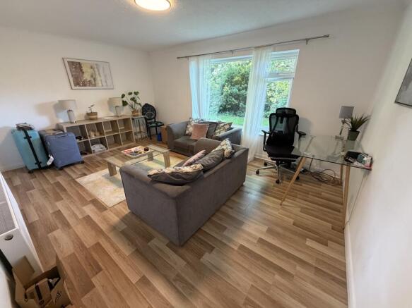 Lounge 1