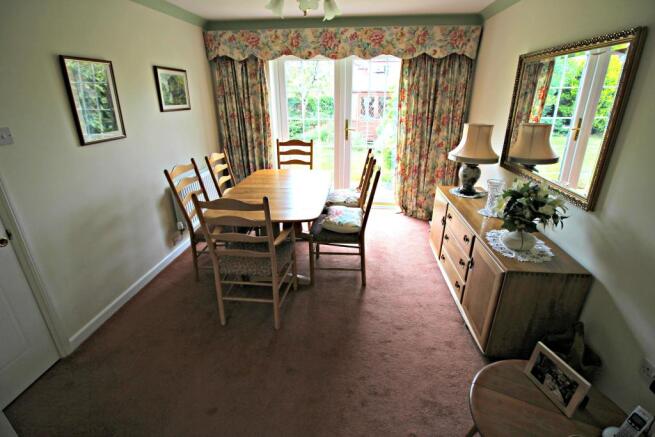 Dining room.