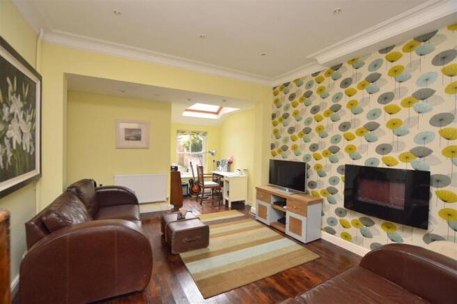 Back Lounge