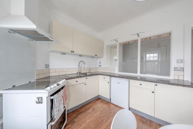 1 bed Flat for sale Image 7