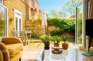 3, Belfont Walk, London N7 0SN