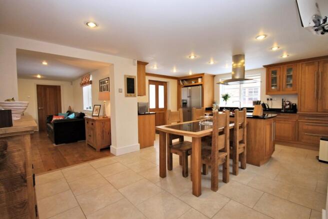 Dining Kitchen