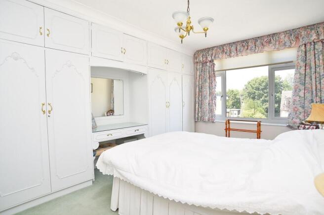 3 bed Flat for sale Image 10