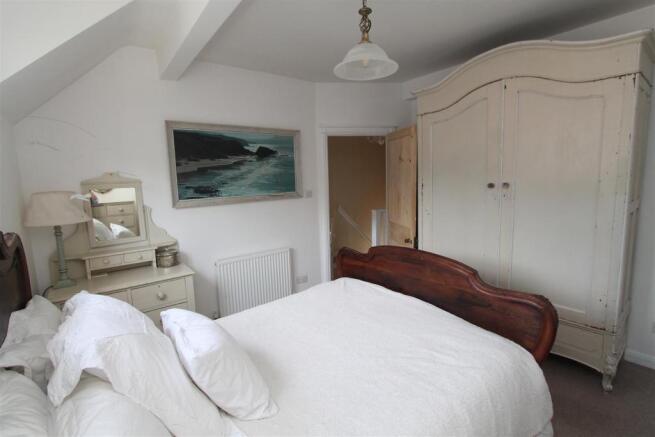 Master Bedroom.JPG