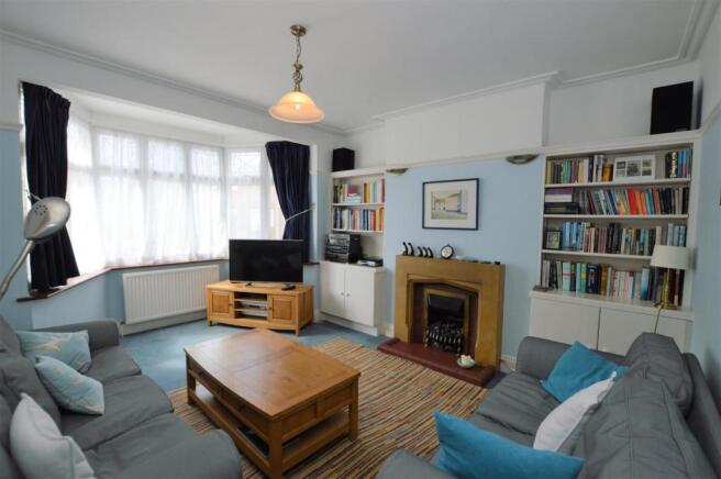24 Bryanston Avenue living room.JPG