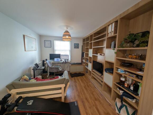 Photo 3