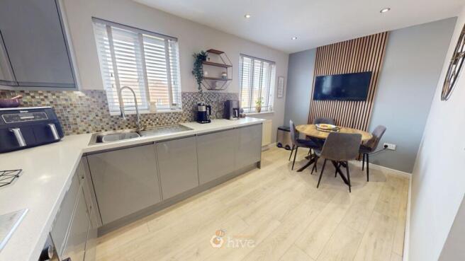 3 bed Town House for sale Image 5