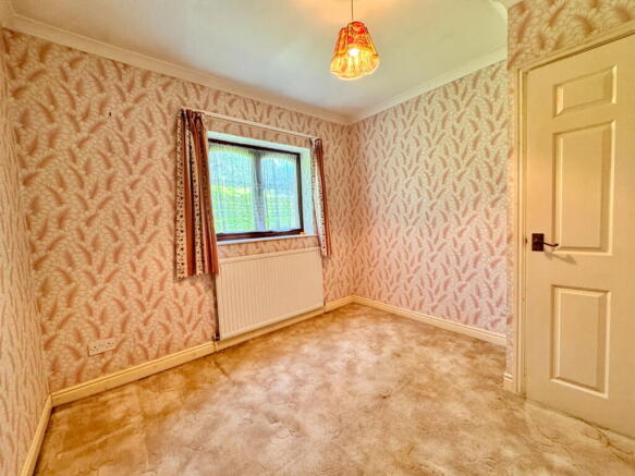 3 bed Detached Bungalow for sale Image 8