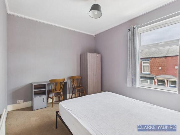 3 bed Terraced for sale Image 12