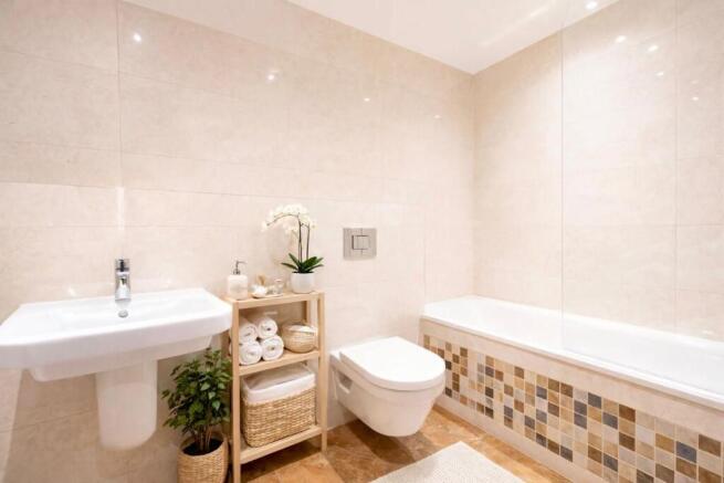 3 bed Apartment to rent Image 7
