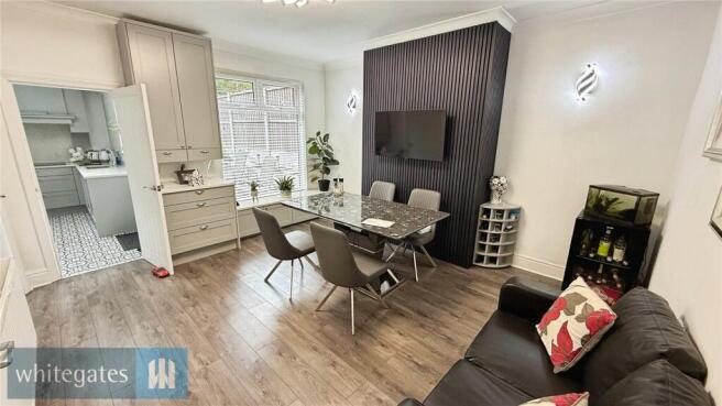 Sitting/Dining Room