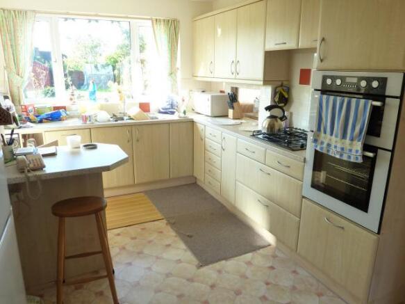 KITCHEN/ BREAKFAST