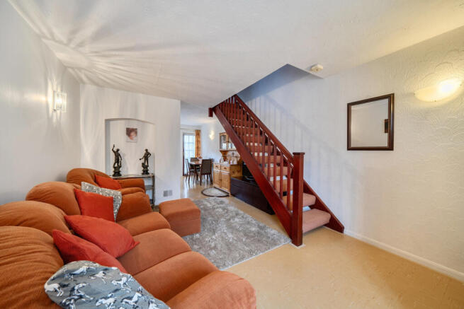 1425300-2-69b7de6...