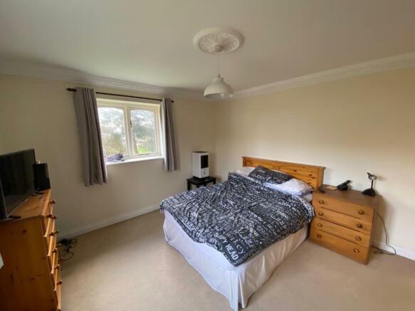 Bedroom 1.2.jpg