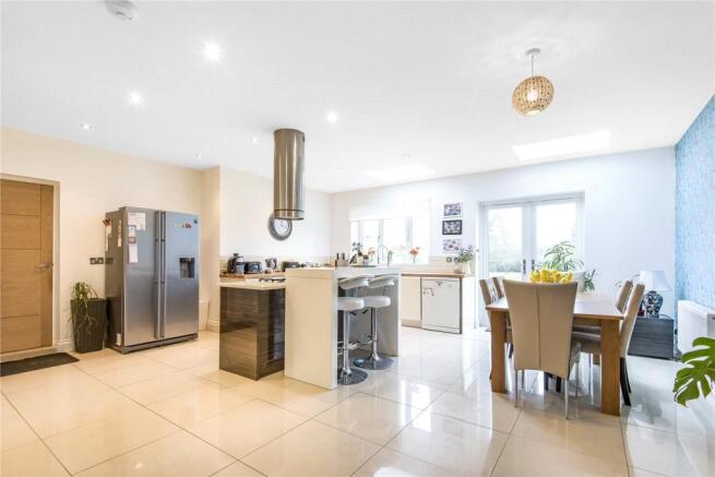 Kitchen/Living Area