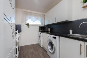 36, Abbotsford Drive, Grangemouth FK3 9LJ