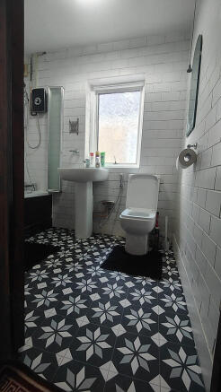 25 Eastfield Rd, London, E17 3BA photo 5