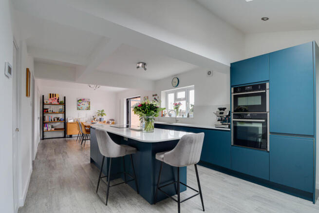 Kitchen/Breakfast Room